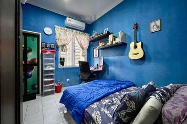 FOR SALE / UNTUK DIJUAL Taman Bayu Sekamat Kajang Double Storey Freehold Non Bumi Renovated Unit