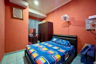 FOR SALE / UNTUK DIJUAL Taman Bayu Sekamat Kajang Double Storey Freehold Non Bumi Renovated Unit