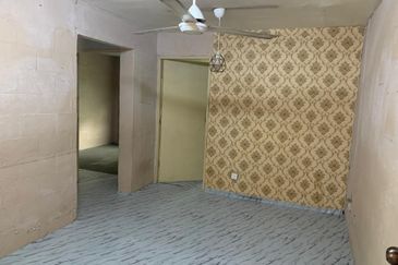 FOR SALE / UNTUK DIJUAL Blok L19 Flat Pandan Jaya Pandan Jaya, Kuala Lumpur Near LRT