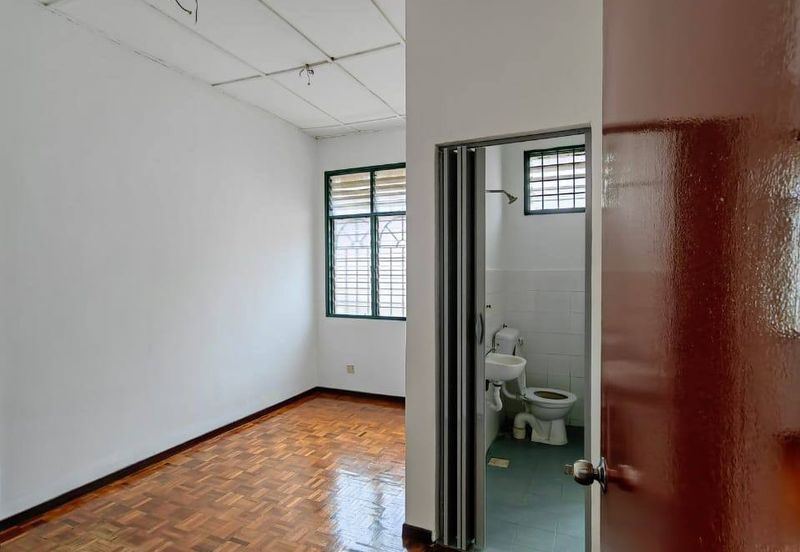 Taman Saujana Puchong