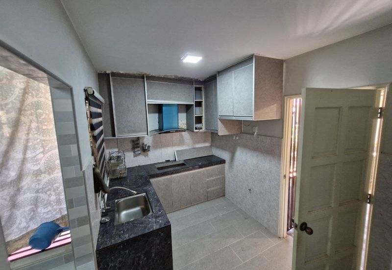 FOR SALE / UNTUK DIJUAL Apartment Anggerik, Desa Pandan, Kuala Lumpur (Medium Cost Apt) Near City Centre Bukit Bintang IKEA 