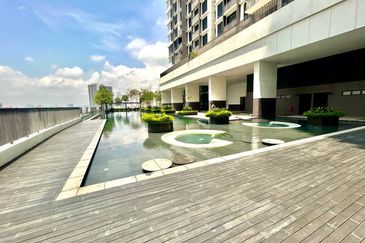 Lexa Residence @ The Quartz