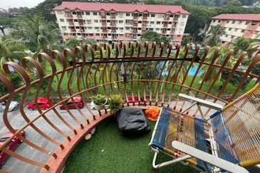 Flat Taman Melati Blok C