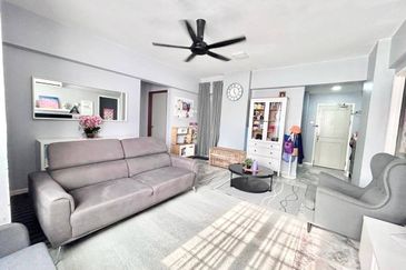 Tasik Heights Apartment