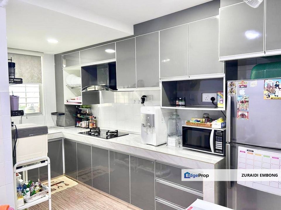 FOR SALE / UNTUK DIJUAL Apartment Tasik Heights, Bandar Tasik Selatan,  Cheras @ Kuala Lumpur 4 Rooms, Kuala Lumpur, Bandar Tasik Selatan