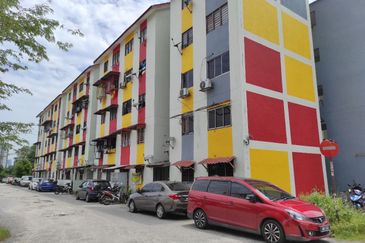 Pangsapuri Kos Rendah Kinrara