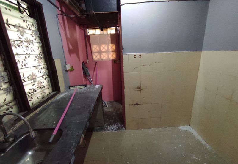 Pangsapuri Kos Rendah Kinrara