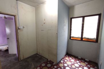 Pangsapuri Kos Rendah Kinrara