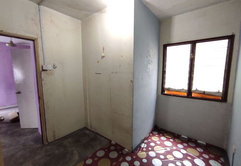 Pangsapuri Kos Rendah Kinrara