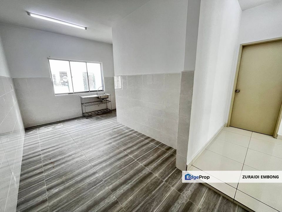 FOR SALE / UNTUK DIJUAL The Clover Homes Semenyih 3 Storey Superlink Non bumi Lot, Selangor, Semenyih