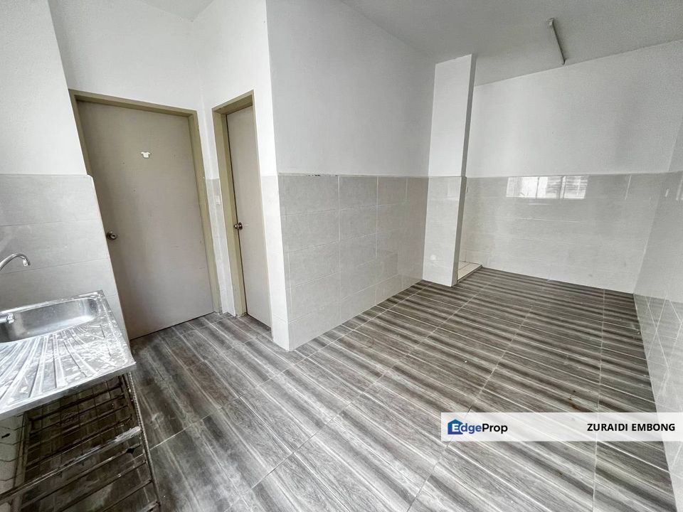 FOR SALE / UNTUK DIJUAL The Clover Homes Semenyih 3 Storey Superlink Non bumi Lot, Selangor, Semenyih