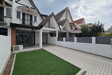 FOR SALE / UNTUK DIJUAL Setiawangsa Wangsa Maju Kuala Lumpur Refurbished 2 Storey Intermediate Freehold Non bumi Lot