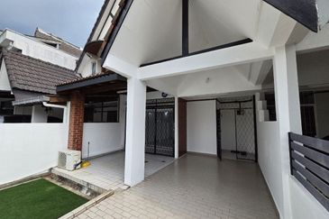 FOR SALE / UNTUK DIJUAL Setiawangsa Wangsa Maju Kuala Lumpur Refurbished 2 Storey Intermediate Freehold Non bumi Lot