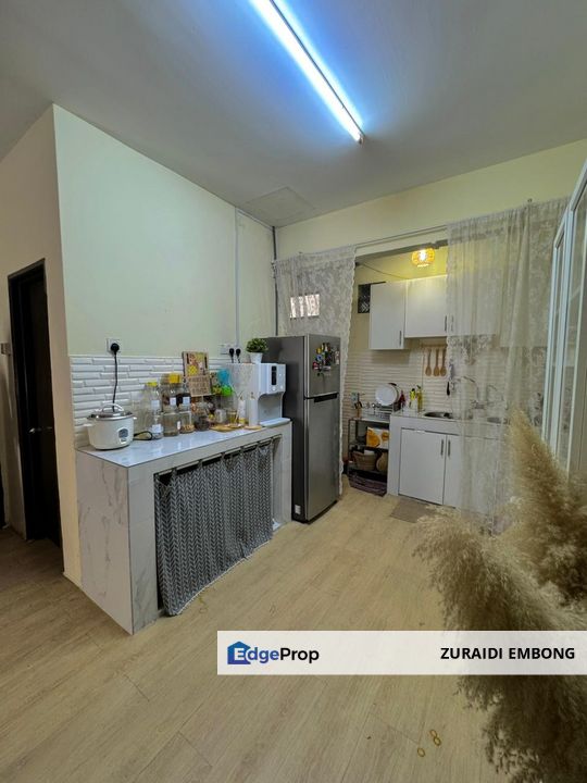 FOR SALE / UNTUK DIJUAL Alam Idaman, Taman Tasik Puchong End Lot Teres Setingkat Renovated With Kitchen Cabinet, Selangor, Puchong