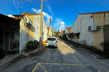 Alam Idaman, Taman Tasik Puchong