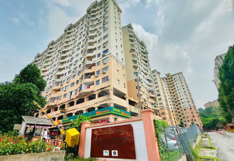 Saujana Ria Apartment