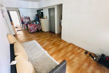 Saujana Ria Apartment