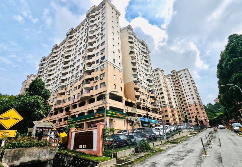 Saujana Ria Apartment