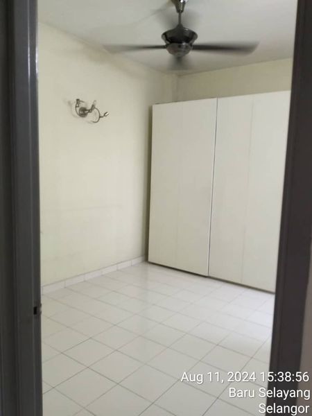 FOR RENT / UNTUK DISEWA Andari Townvilla 1 Selayang Height Ground Floor Batu Caves, Selangor With Kitchen Cabinet, Selangor, Selayang