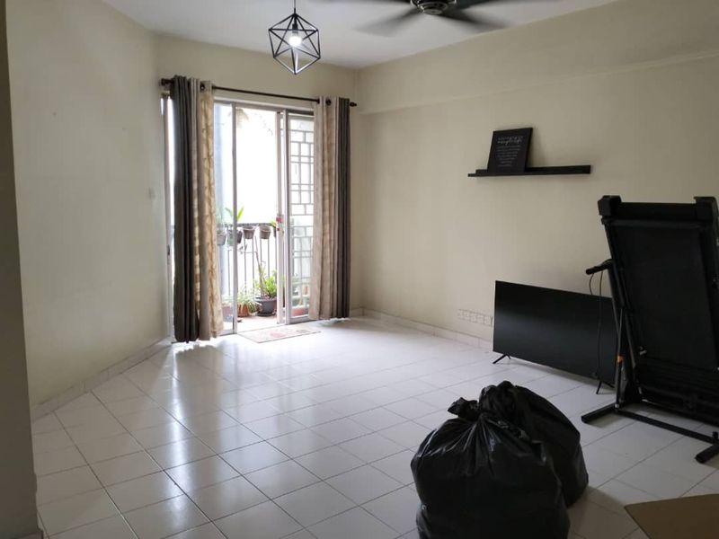 FOR RENT / UNTUK DISEWA Andari Townvilla 1 Selayang Height Ground Floor Batu Caves, Selangor With Kitchen Cabinet, Selangor, Selayang