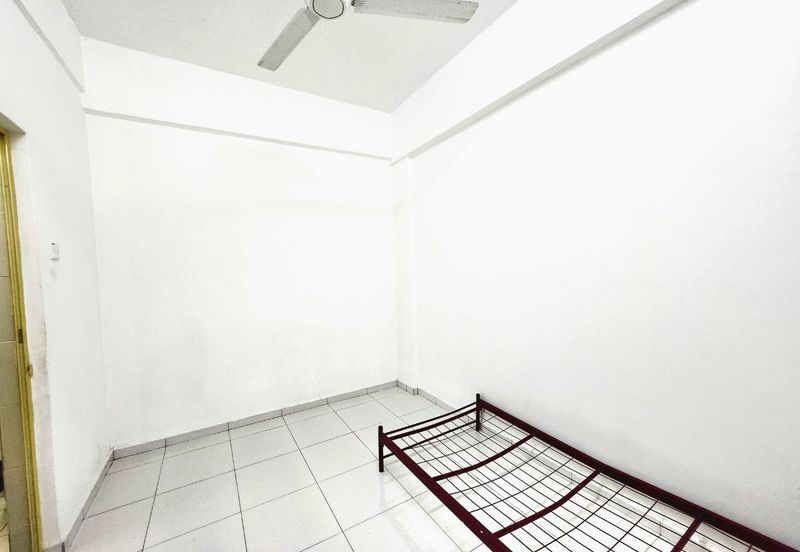 Taman Subang Permata