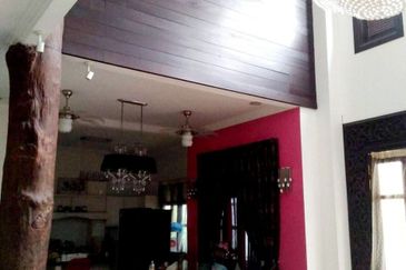FOR SALE / UNTUK DIJUAL Bungalow Three Storey Subang Height, Subang Jaya FREEHOLD NON BUMI