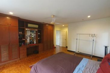 KGSAAS Golf Club, Seksyen 13