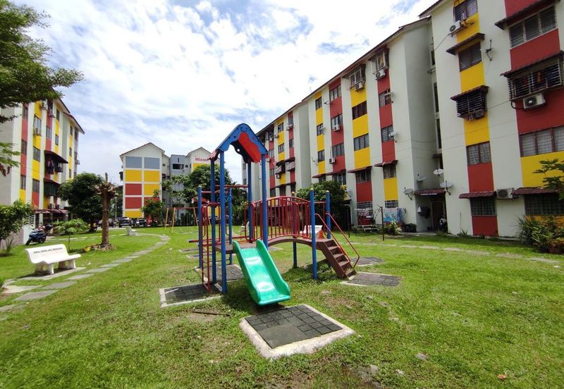 Pangsapuri Kos Rendah Kinrara