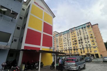 Pangsapuri Kos Rendah Kinrara