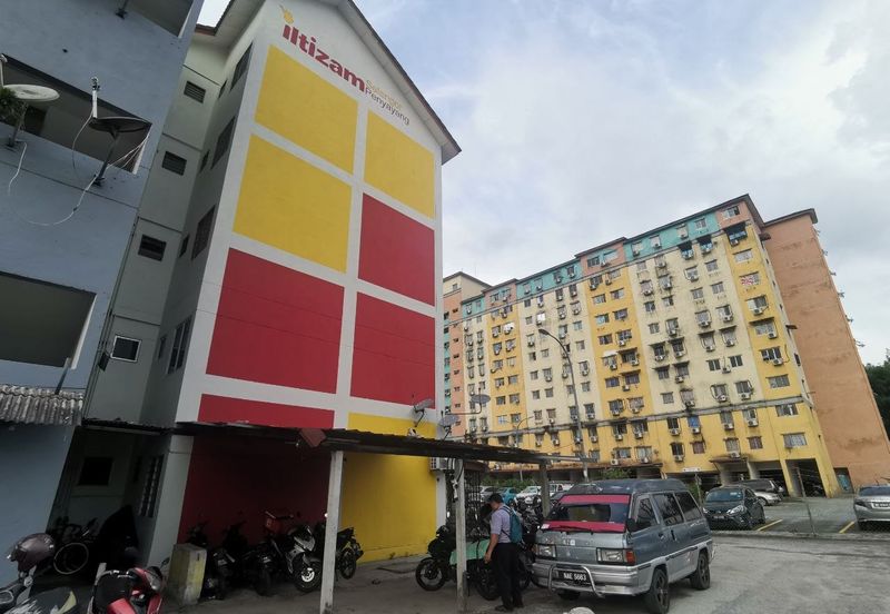 Pangsapuri Kos Rendah Kinrara