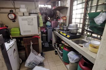 Pangsapuri Kos Rendah Kinrara