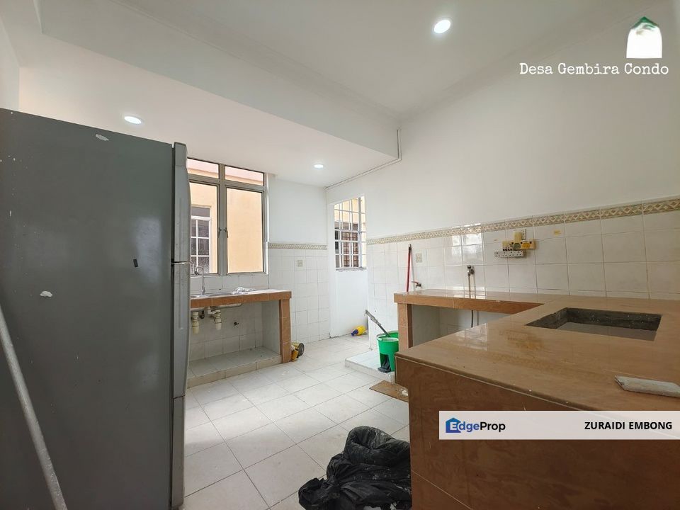 FOR SALE / UNTUK DIJUAL Desa Gembira Condominium Kuchai Lama Taman Gembira FREEHOLD Unit NON Bumi Lot, Kuala Lumpur, Kuchai Lama