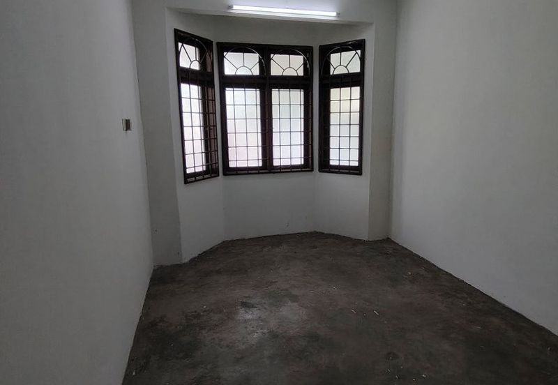 FOR SALE / UNTUK DIJUAL End Lot Single Storey Taman Medan Indah, Telok Panglima Garang Selangor