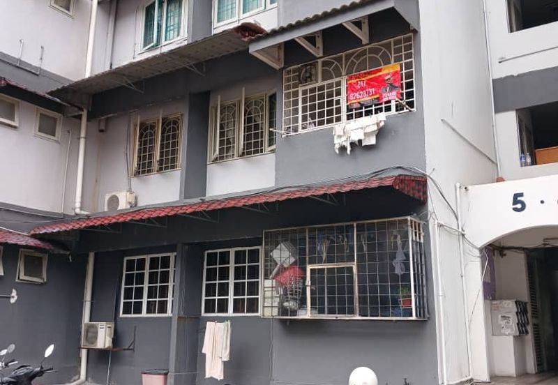 Desa Pandan Apartment