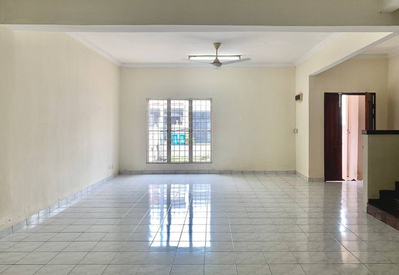 Non bumi 2 storey terrace house mutiara Subang