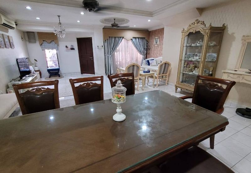 Renovated 2 storey house Aman Subang Bestari