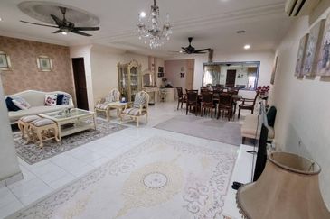 Renovated 2 storey house Aman Subang Bestari