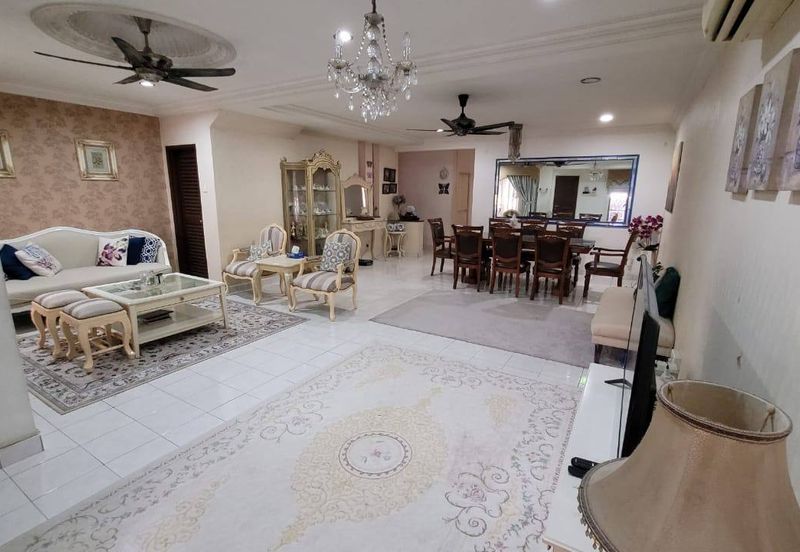 Renovated 2 storey house Aman Subang Bestari