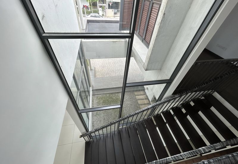 Tiana Elmina Gardens