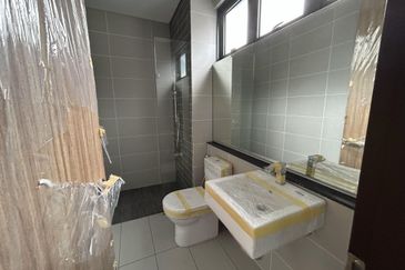 Tiana Elmina Gardens