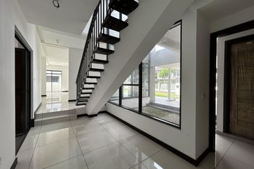 Tiana Elmina Gardens