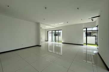 Tiana Elmina Gardens