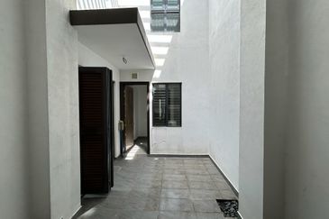 Tiana Elmina Gardens