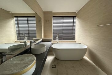 Tiana Elmina Gardens