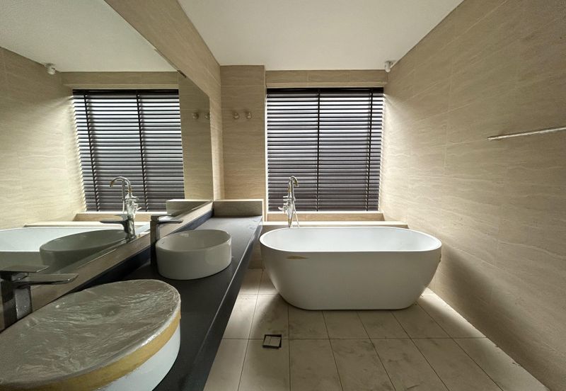 Tiana Elmina Gardens