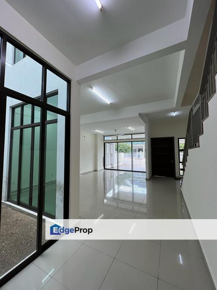 2 Storey Terrace house Aster Grove Denai Alam, Selangor, Shah Alam