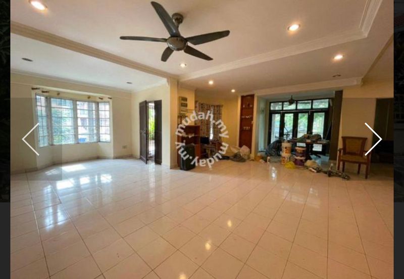 Corner lot 2 storey terrace house Subang Bestari