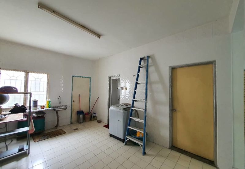 Non bumi 2storey terrace house Mitiara Subang