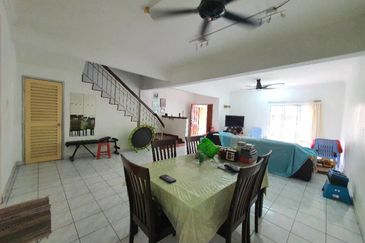 Non bumi 2storey terrace house Mitiara Subang