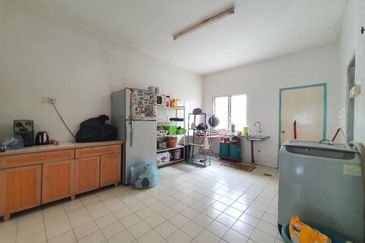 Non bumi 2storey terrace house Mitiara Subang